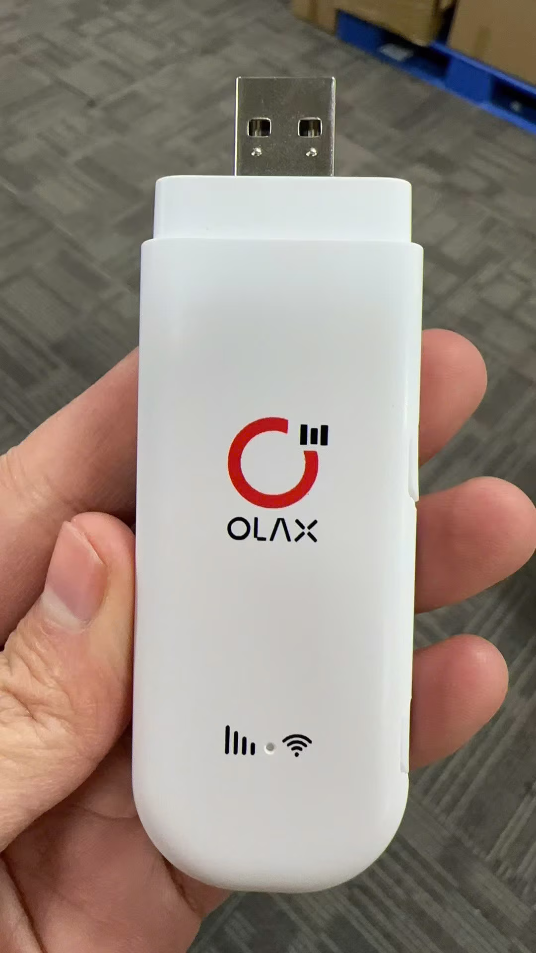 Usb Phát Wifi 4G Olax F90 Wifi 6+, tốc độ 150Mbps, kết nối 10 máy