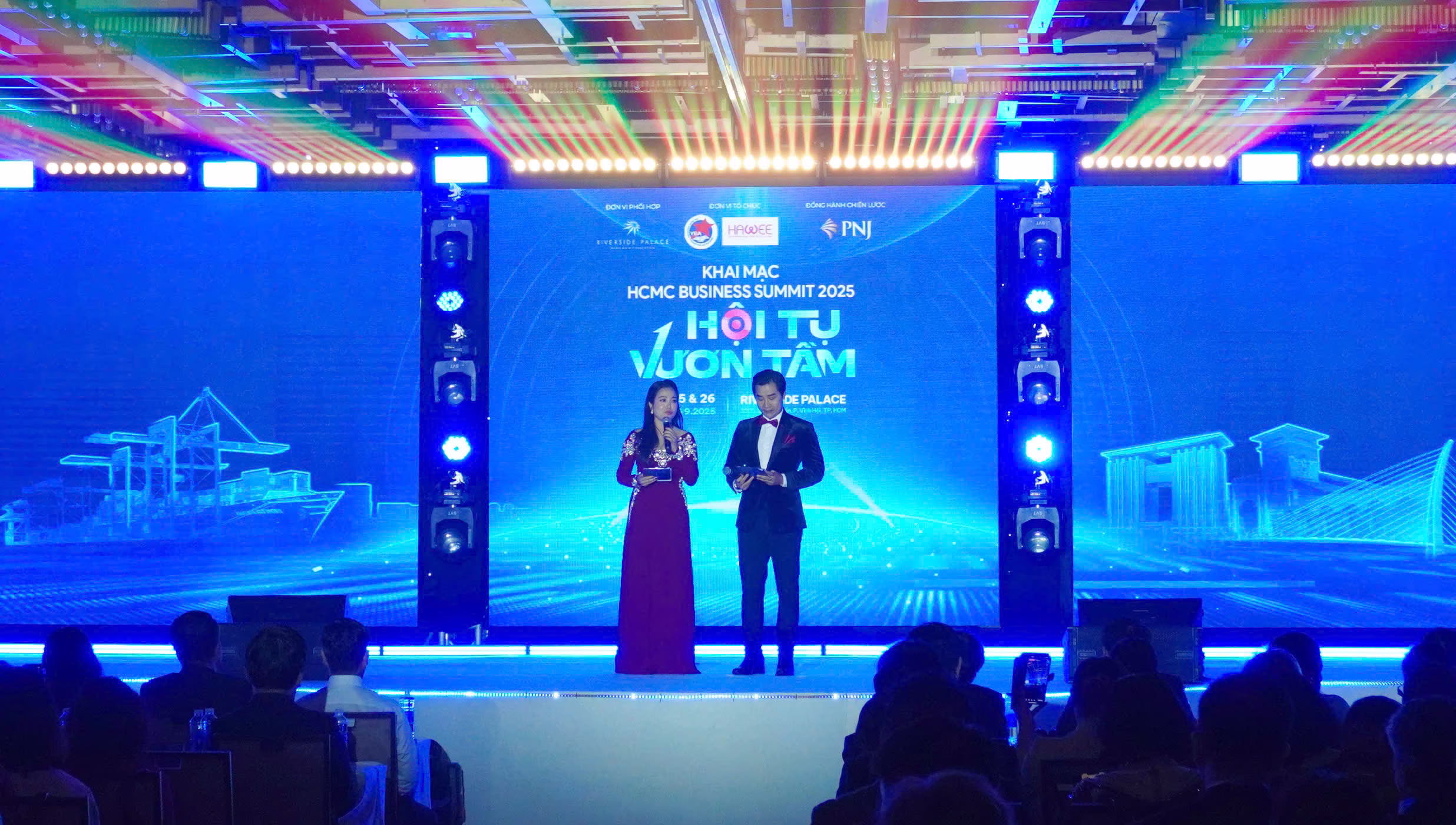 HÀNH TRÌNH GIAO LƯU DOANH NGHIỆP CỦA GIANG'S