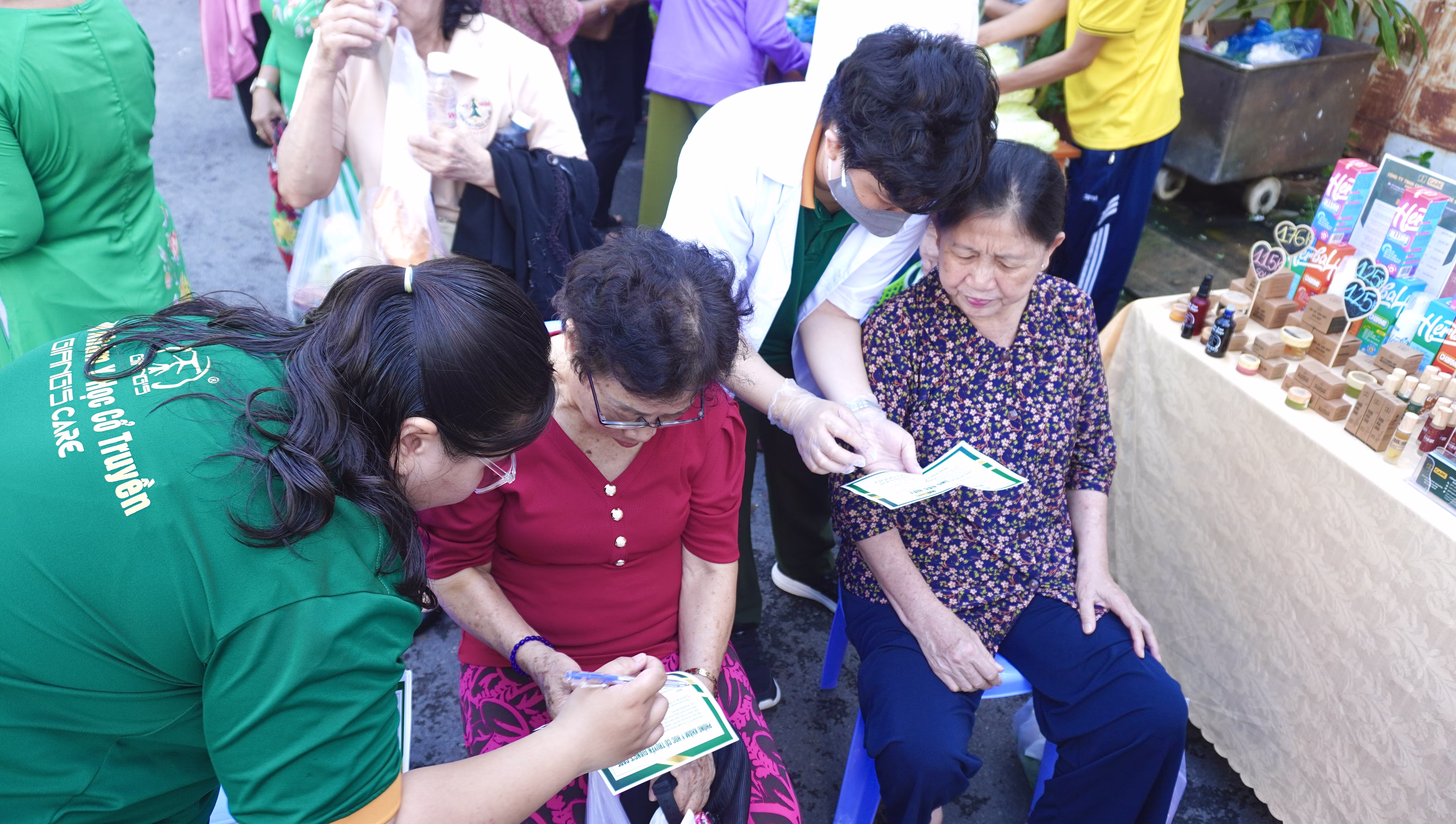 GIANG’S CARE CÙNG PHỤ NỮ SỐNG KHỎE - SỐNG AN VUI